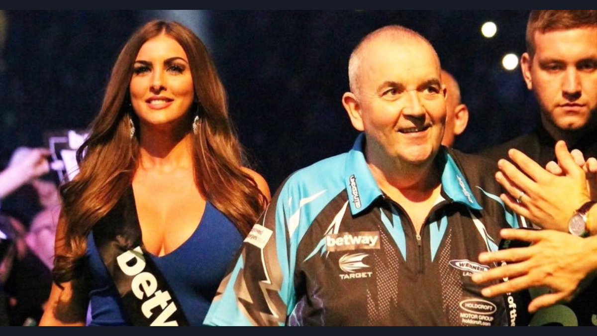 wefollowbackd's tweet photo. The Legend The Power @PhilTaylor #WalksOn with the face, the diament, the beautiful @daniellaallfree. Legend of #darts look good on your right this could be the last time you are going to #WalkOn with the hottest woman of darts. #walkongirls #rtldarts #WHDarts https://t.co/srLqNXc5as