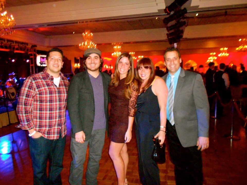 n_mckennaa's tweet photo. Tbt with my best friends #IJislife #statenstrong @Joe_Gatto @BQQuinn @SalVulcano https://t.co/sk695AMToT