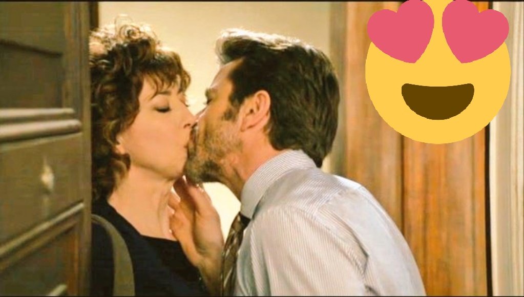 vanessavanex82's tweet photo. buonasera, ricordo che #vogliamolaprof8 #provaciancoraprof8 #prof8 @EndemolShineIT @RaiUno @RaiFiction https://t.co/6irBnMufhC