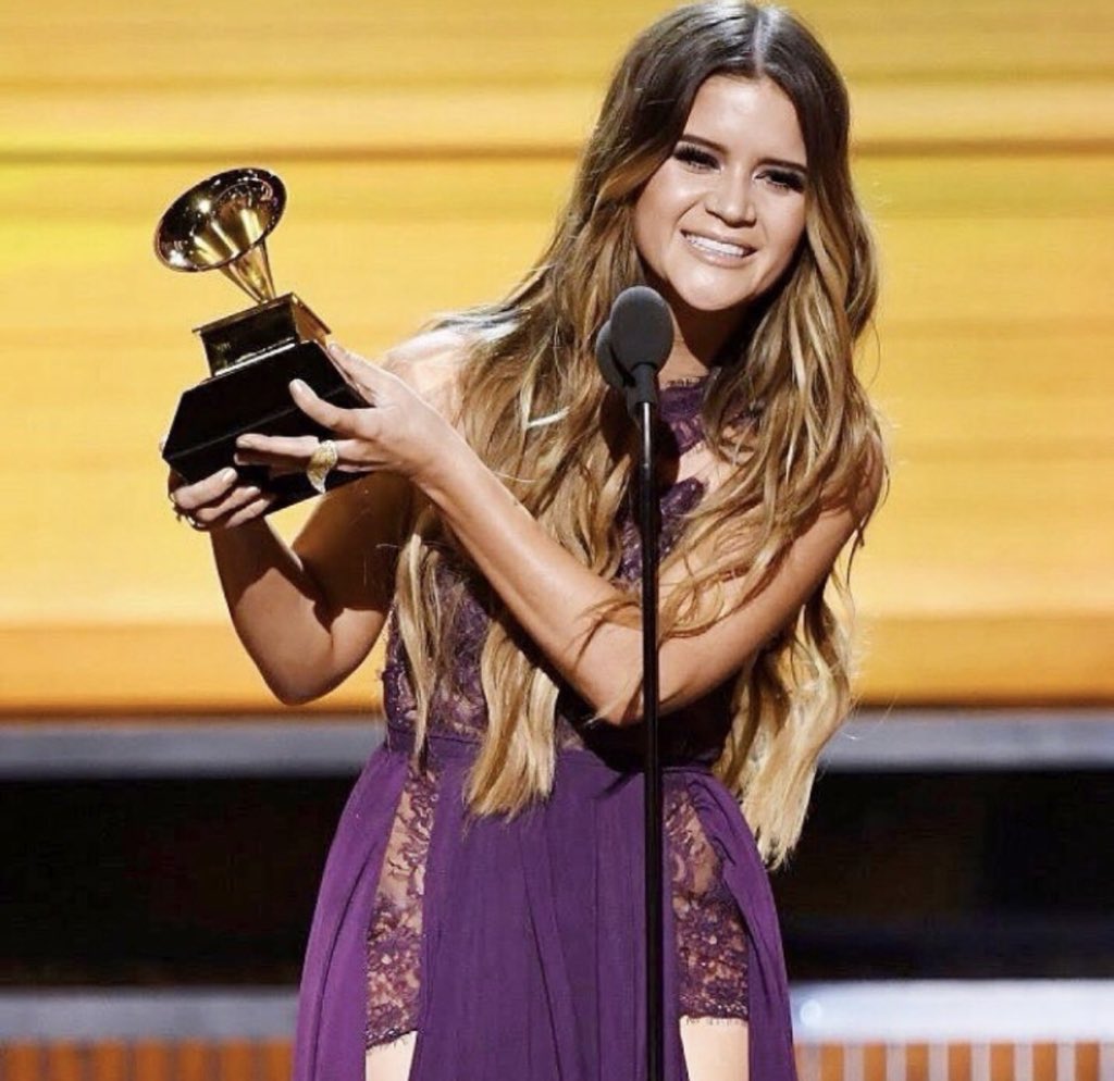 MarenMorris's tweet photo. It was an alright year, y’all. 🍾🍾🍾 https://t.co/l17FuwPkYA