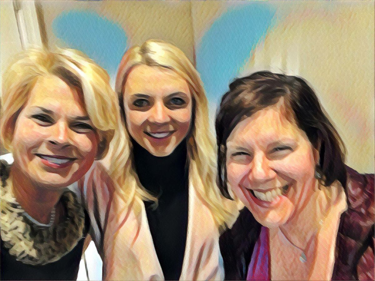 DeeterGallaher's tweet photo. It's the DGG team's last day together in 2017! We spent a productive and fun afternoon reflecting on a #highgear year and making plans! We can't wait to rock 2018! #DGG #NewYears #WIHG https://t.co/wL8g04JvDM