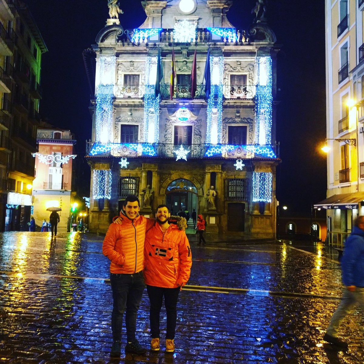 Garcia_berdych's tweet photo. Hoy hemos presentado en Pamplona los nuevos abrigos #ButanoPower junto a nuestro modelo @NatxoTrunki5 mucha suerte en la segunda vuelta con el @TafatransVRuiz https://t.co/bUzXuI37hL