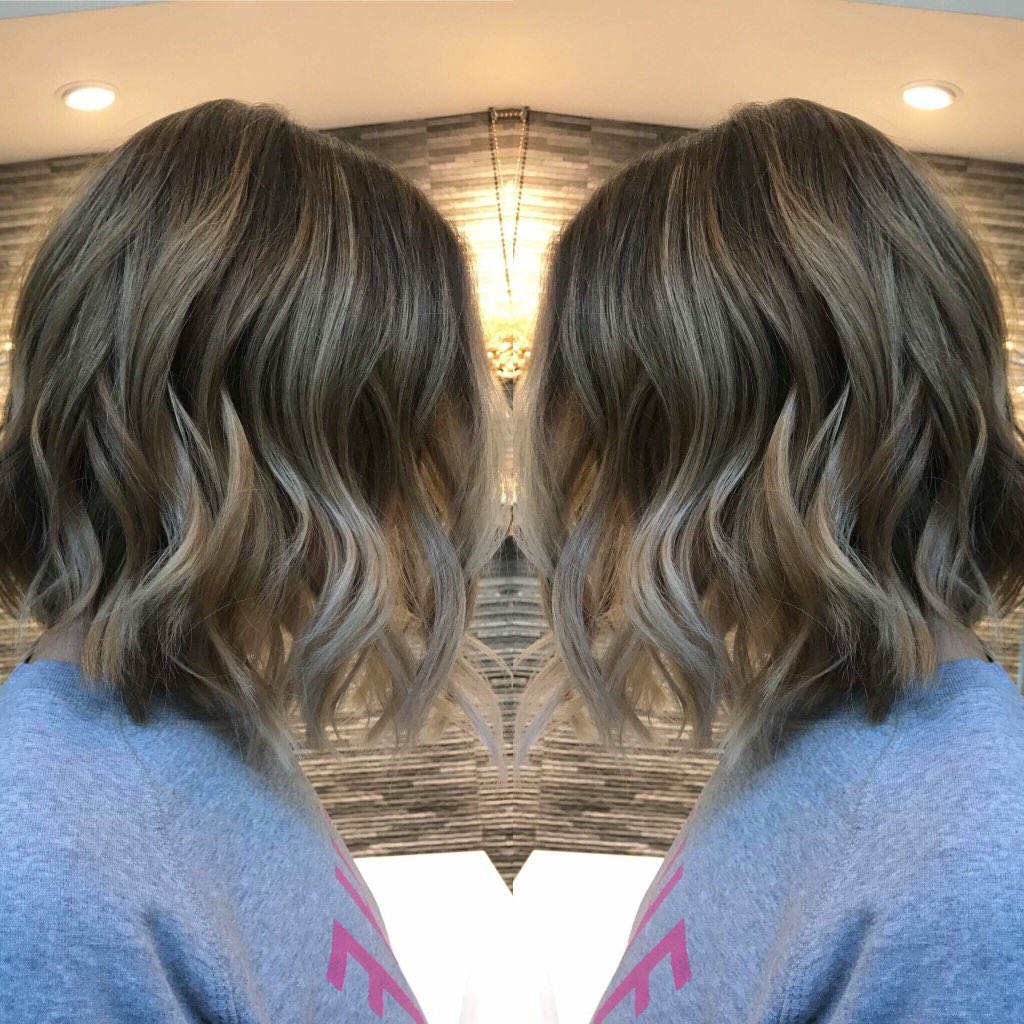 TJWHairDesign's tweet photo. LATTE BLONDE 
We’re loving this gorgeous balayage, accompanied by this funky lob cut.
Embracing the lob life!
#wella #wellacolour #wellalife #wellahair #redken #redkenobsessed #redkenstyling #redkenready #tjw #TJWTAKEOVER #brewerysquare #dorchester #hairenvy #hairgoals https://t.co/mNZsPIe1uC