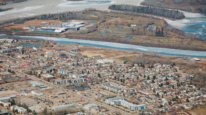 WiTWorld_'s tweet photo. One of the objectives of #DrivingWinTech was to identify tech resources and organizations that support each one of the areas we visited 🇨🇦 This week, our blog brings these findings for Women in Tech from #Yellowknife, #Whitehorse, and #FortMcMurray: https://t.co/TkRqTMHPW8 https://t.co/zaPQ5nLrz3