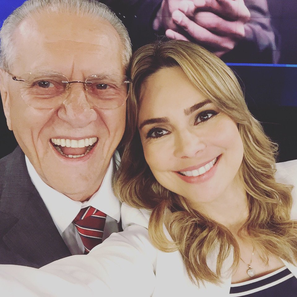 RachelSherazade's tweet photo. Quem está ligado no #SBTBRASIL retuíta! https://t.co/tzNCuHH9U3
