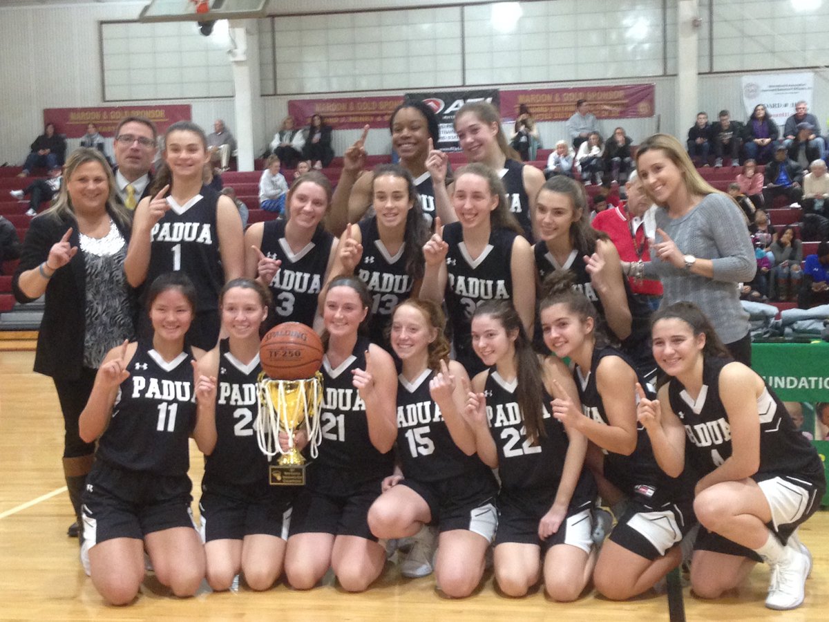 SeanGreeneWDEL's tweet photo. Congrats to @PandasSports - Bracket champions at @DSCClassic - Highlights later at https://t.co/RggLt9d5ED #DelHS https://t.co/dYaTXU00an
