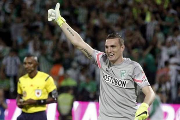 Estoesriverok's tweet photo. Franco #Armani será jugador de #River ⚪🔴⚪ https://t.co/P6GNK58sqi
