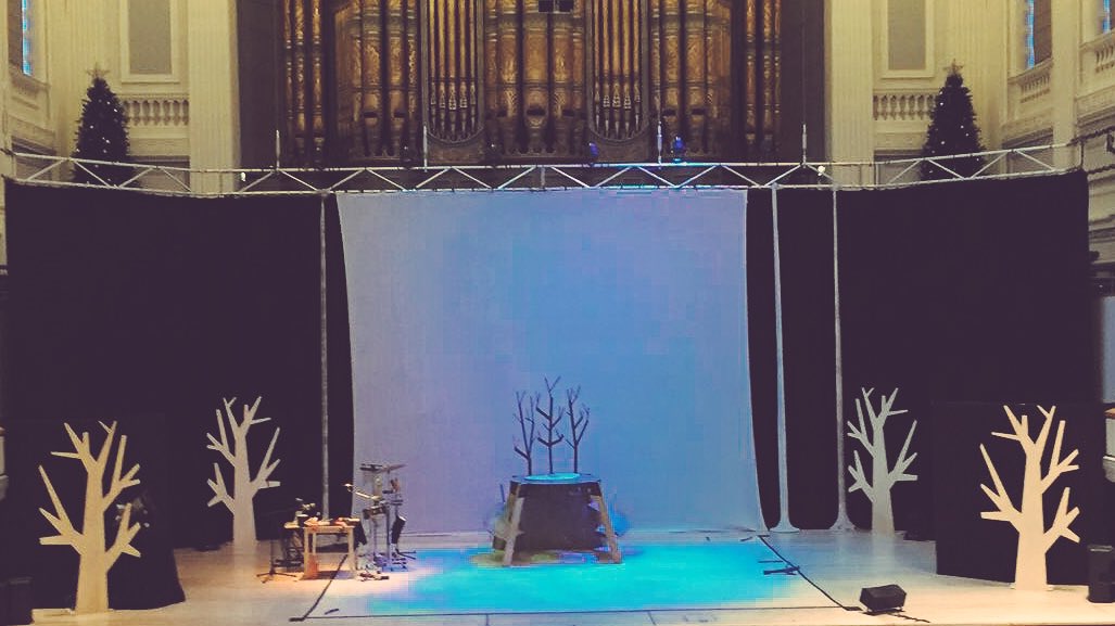 TravelCotTot's tweet photo. TCT totally relieved when @stickmanlive made it home safely to his “Stick Lady Love” - phew what an adventure @THSHBirmingham! #childrenstheatre #christmas17 #stickmanbeware https://t.co/PT5ZmKGecR