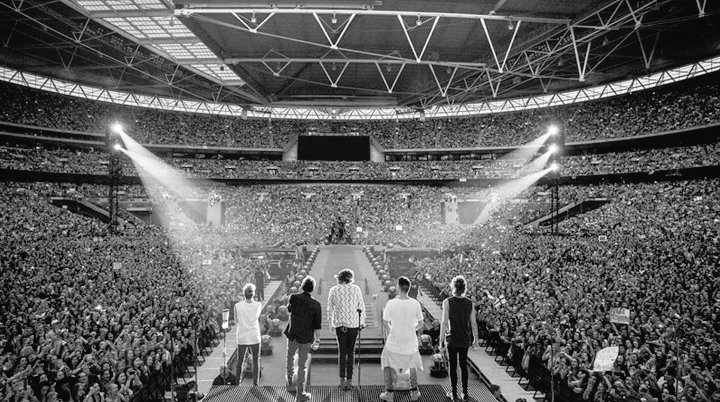 imsarapt's tweet photo. #WEMISSONEDIRECTION

"and I will still be here. stars don't disappear, they keep blazing" https://t.co/MPz0Phpw5f