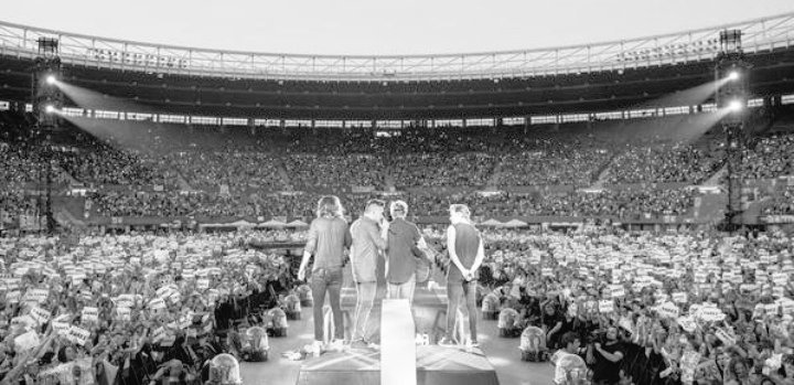 imsarapt's tweet photo. #WEMISSONEDIRECTION

"and I will still be here. stars don't disappear, they keep blazing" https://t.co/MPz0Phpw5f