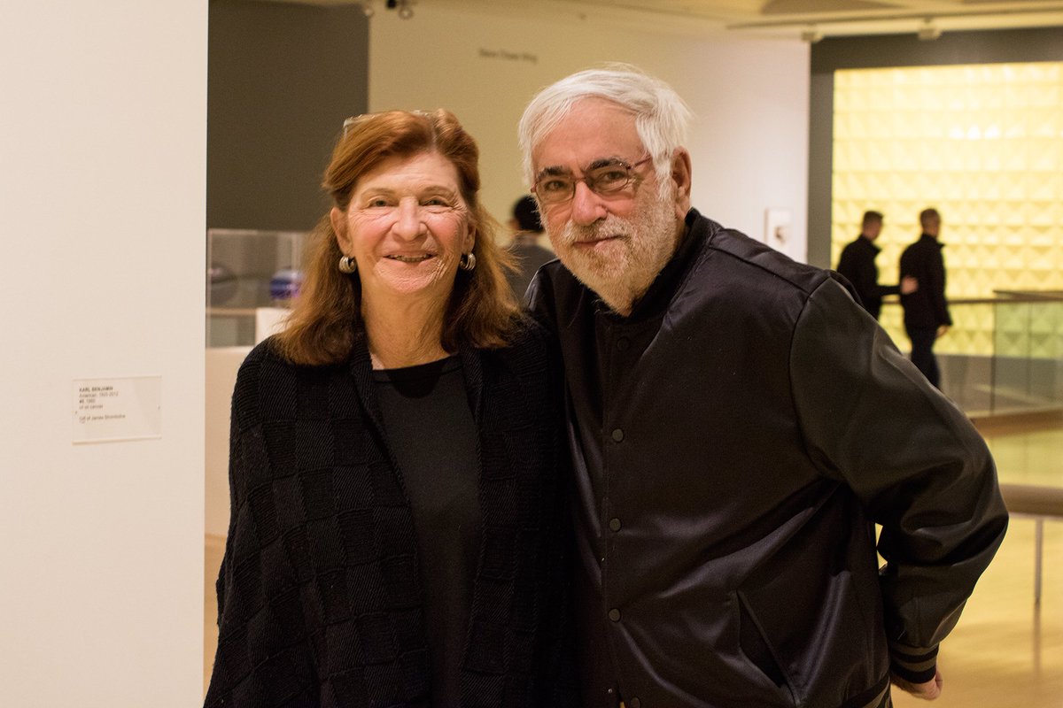 PS_TempleIsaiah's tweet photo. Thank you to the @PSArtMuseum, Leonardo Bravo, Melissa Hempel and the Gross Family for partnering with Temple Isaiah for this fascinating lecture: "No Religion Is an Island: Hanukah candelabras around the world."

#palmsprings #art #jewishart #sukkot #hanukkah https://t.co/KK3nlRXErI