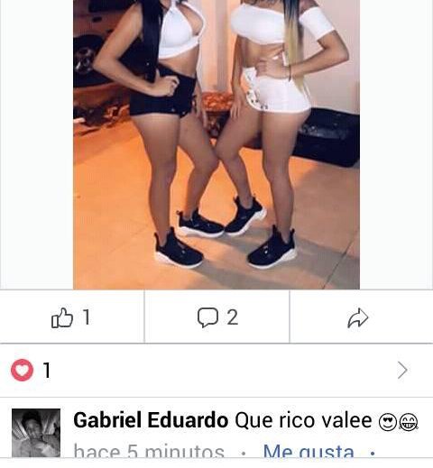 DimeManuelito's tweet photo. Coño de su madre Gabriel, te llego el carro de Dracula https://t.co/5gnmLhyGP4
