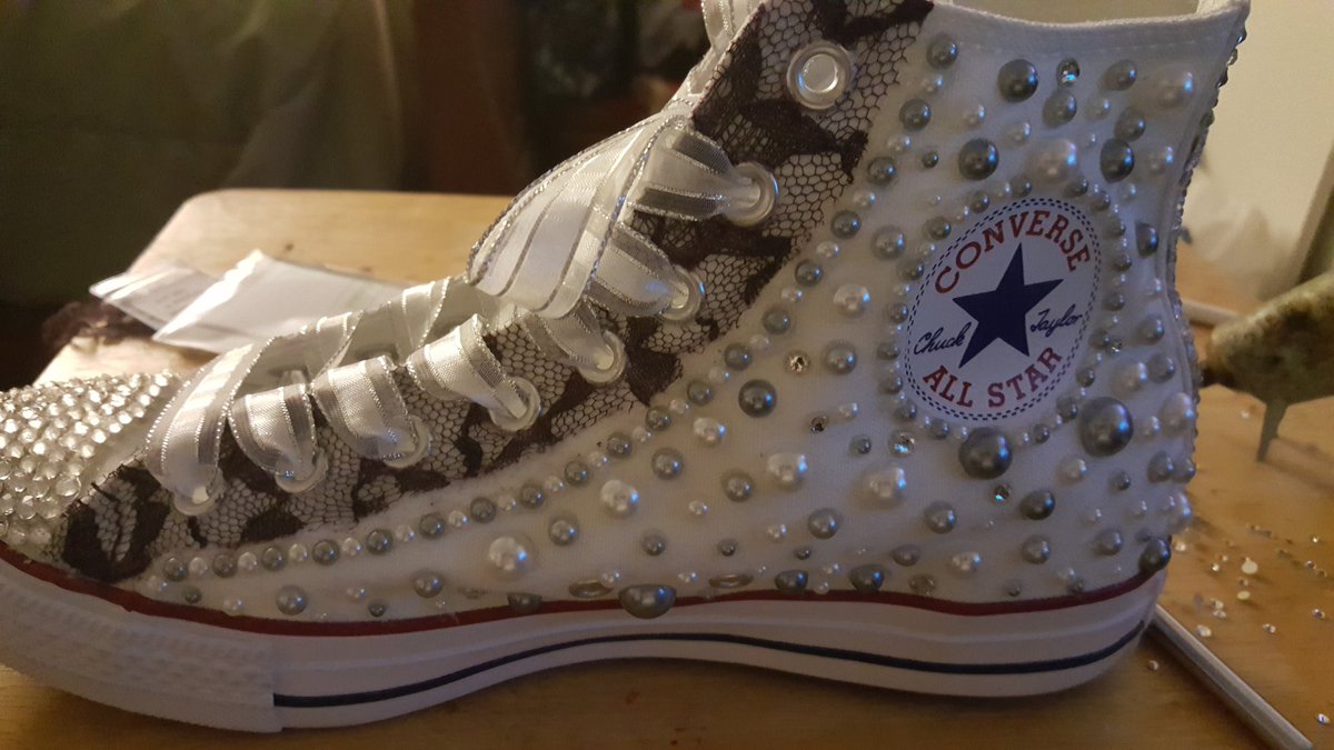 daniellemoore84's tweet photo. Custom blinged out Converse for the Blessed Girl herself, @AnanaP_blingz. #bling #blingpearlsandlace #pearlsandlace #blingpearlsandlaceconverse #pearlsandlaceconverse #custombling #blingedoutconverse #pearlsandlaceconverse #blingconverse #blessedgirl #motherof2creations https://t.co/2RYfED4oeL