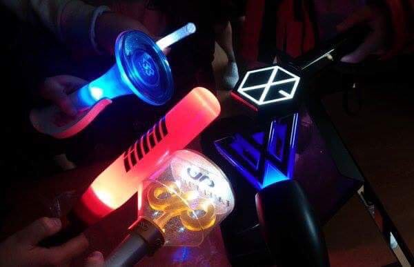 kokostuffmnl's tweet photo. [PH GIVEAWAY]

Happy Holidays 😃 for this giveaway, one lucky winner will be able to have any lightstick of her choice 😍

Mechanics:
1. RT + must be following us
2. Tag 2 mutuals 

Announcent of winners will be on January 15! Good luck~ https://t.co/2kKNYVKyG5