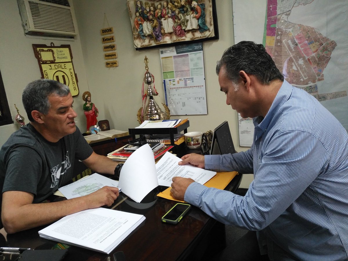VictorAlbrecht_'s tweet photo. #FPEnTodoElPerú 
#Callao
Estamos en la Provincia Constitucional del Callao, durante la semana de representación y  estamos en la Empresa de Limpieza Pública del Callao, con funcionarios y trabajadores fiscalizando la gestión de las autoridades del primer puerto.
#TeRepresenta https://t.co/ZgjbhepEzg