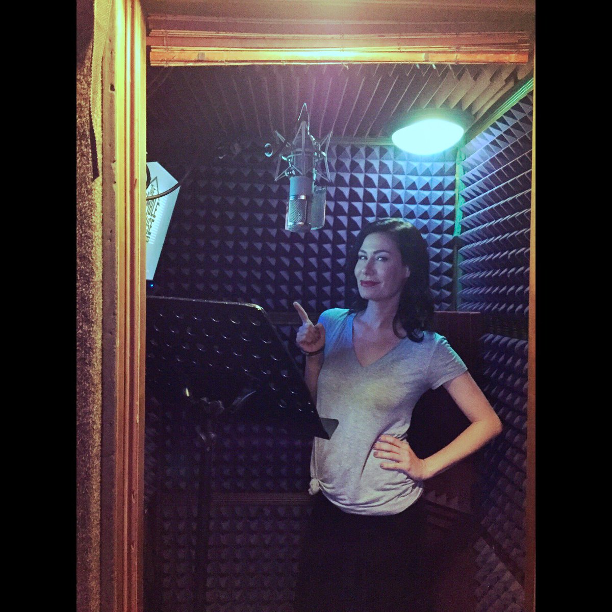 the_humblehouse's tweet photo. Short Break, Back to work! Cutting voice overs for a new tv pilot @fxnetworks #fx #voiceover #recordingstudio #losangeles #larecordingstudio #postproduction #editing #protools #vocalbooth #soundbooth #lamusic #hollywood #westhollywood #tubemic #studiotime #studiolife #voiceover https://t.co/1pGxdqLSLd