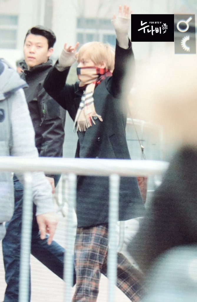_nuna_V's tweet photo. 171229 출근
#태형 #태태 #김태형 #방탄소년단 #BTS
@BTS_twt https://t.co/SVBb7I1tBl