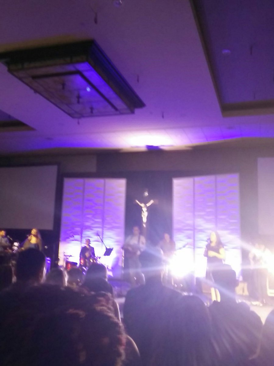 leminhnhatcom's tweet photo. Having a blast at the @ccoriseup conference 2017!!! :D https://t.co/QBVLZVdSS7