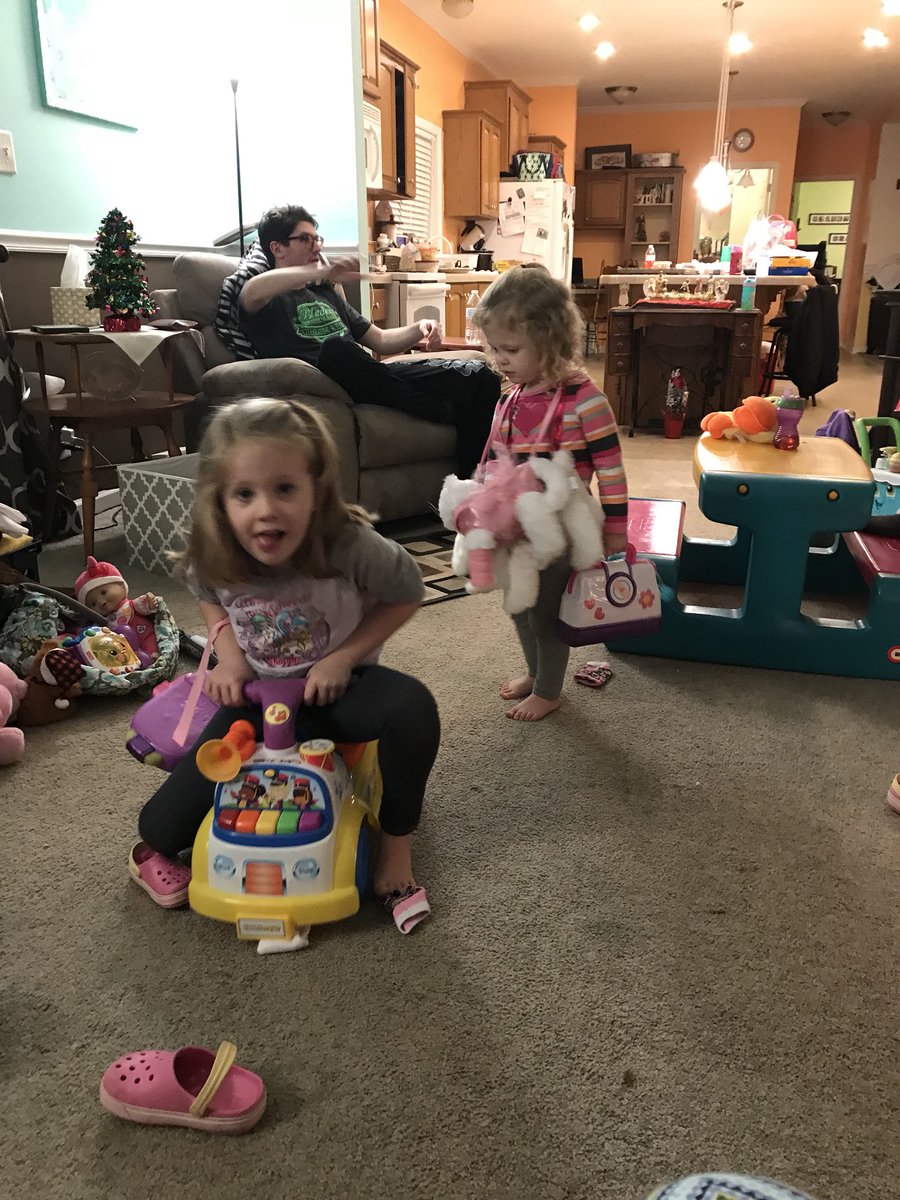 StormFrith's tweet photo. The girls giving Papa a check up 🤣 @donaldepark https://t.co/Npa2Sqwikr