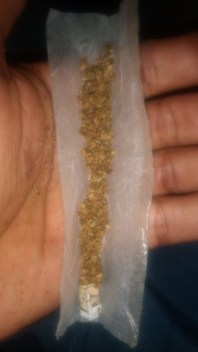 Matheus79913360's tweet photo. Boa noite sobe kunk 🍁😑 https://t.co/ZETSa4biBB
