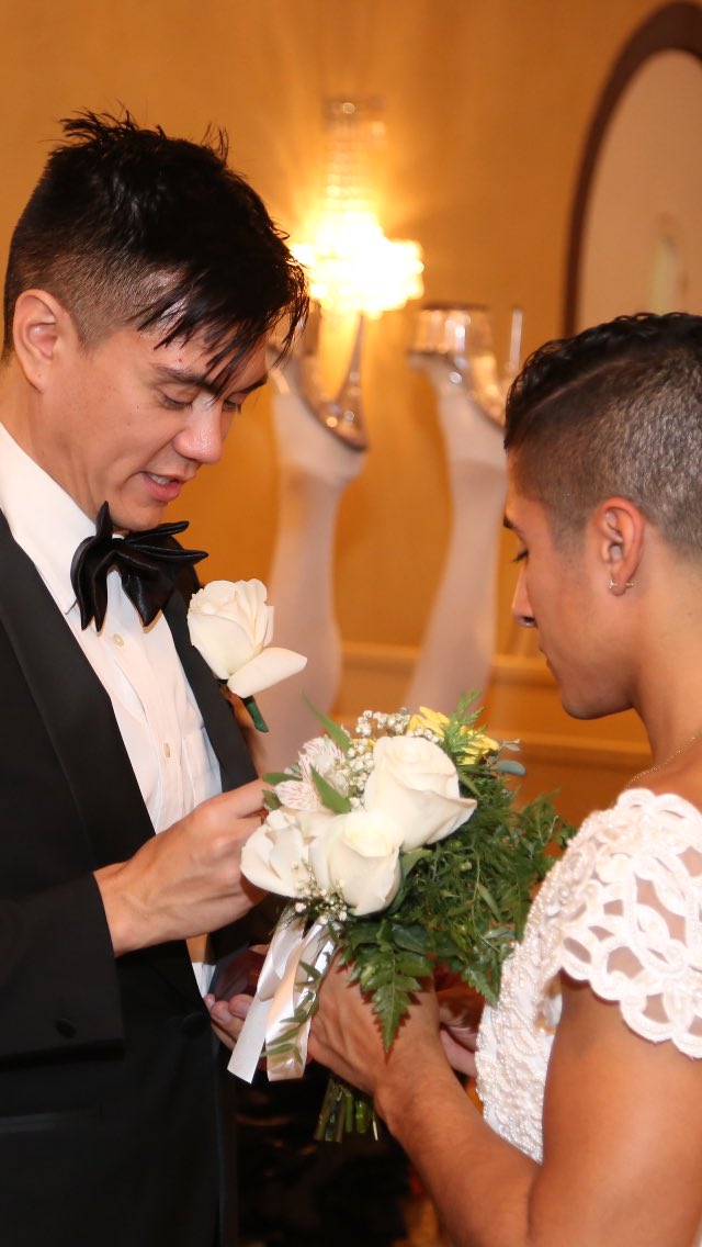 manilaluzon's tweet photo. A very serious moment with my husband. 👠👠 https://t.co/muSQ4b0HsT