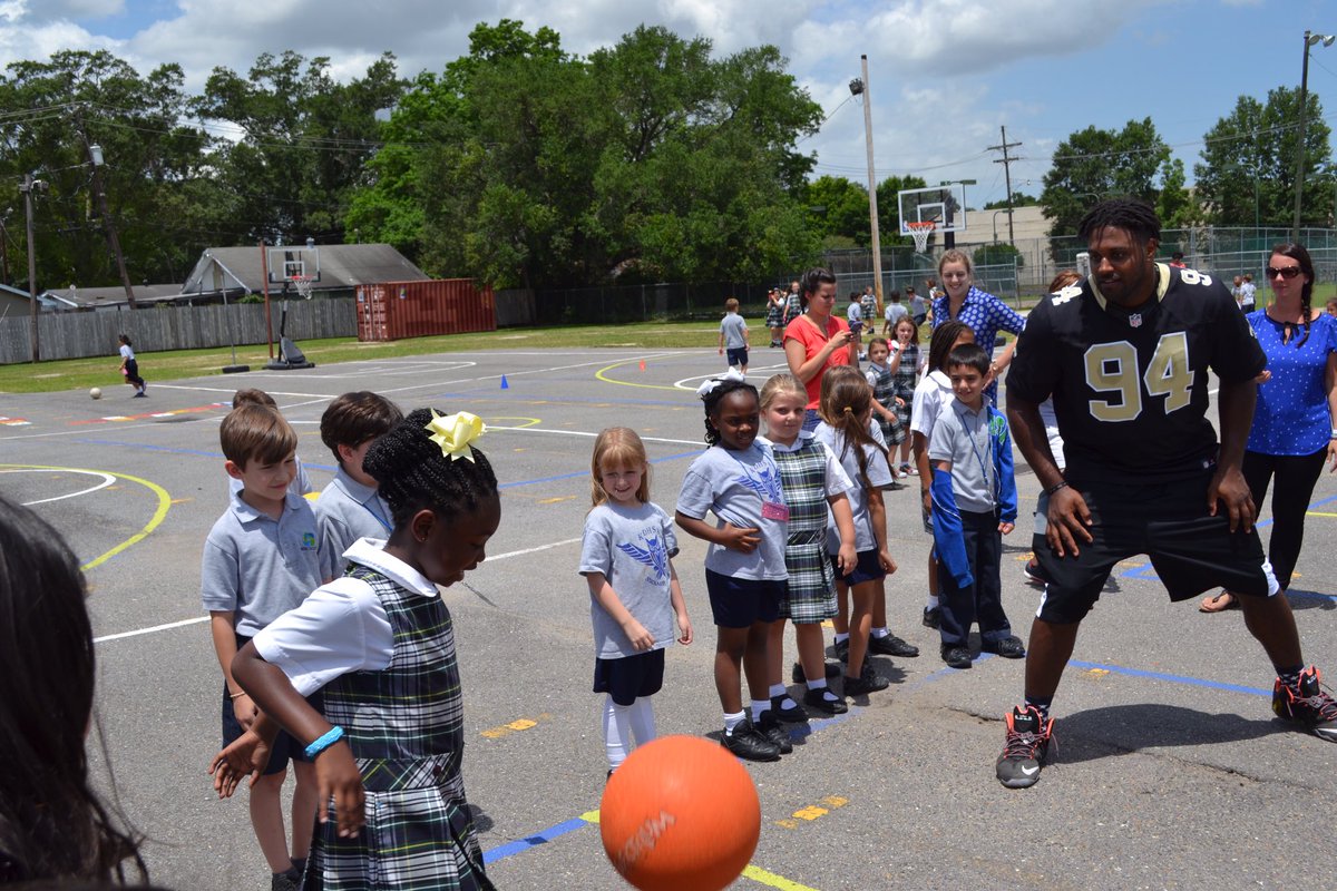 camjordan94's tweet photo. Saints fans, help me win $25K for charity as the squad’s #WPMOY nominee!!

RT here to vote ❗️❗️❗️ #WhoDat #GoSaints

#WPMOYChallenge + Jordan https://t.co/DtQHhhF4i3