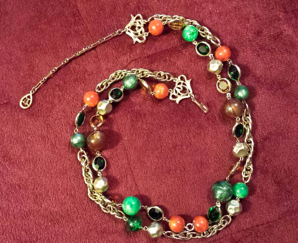 YellowBirdVints tweet picture