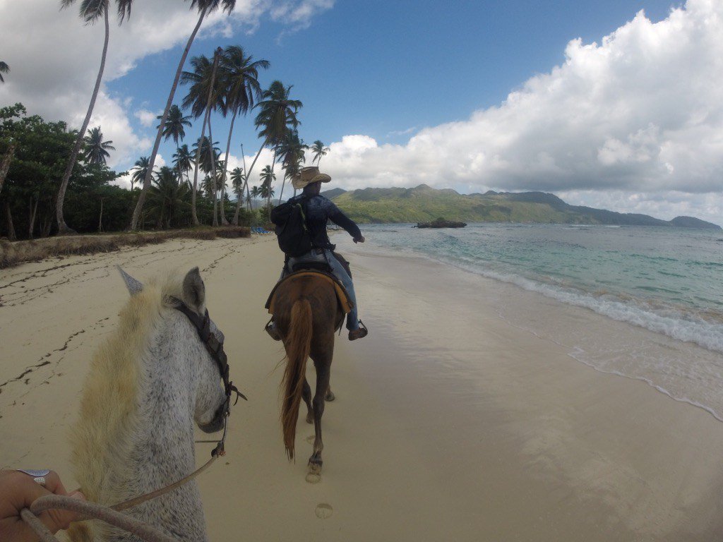 footstepping's tweet photo. Dominican Republic Shenanigans.. https://t.co/xjGsWOqqri https://t.co/s0RFo92Pwp