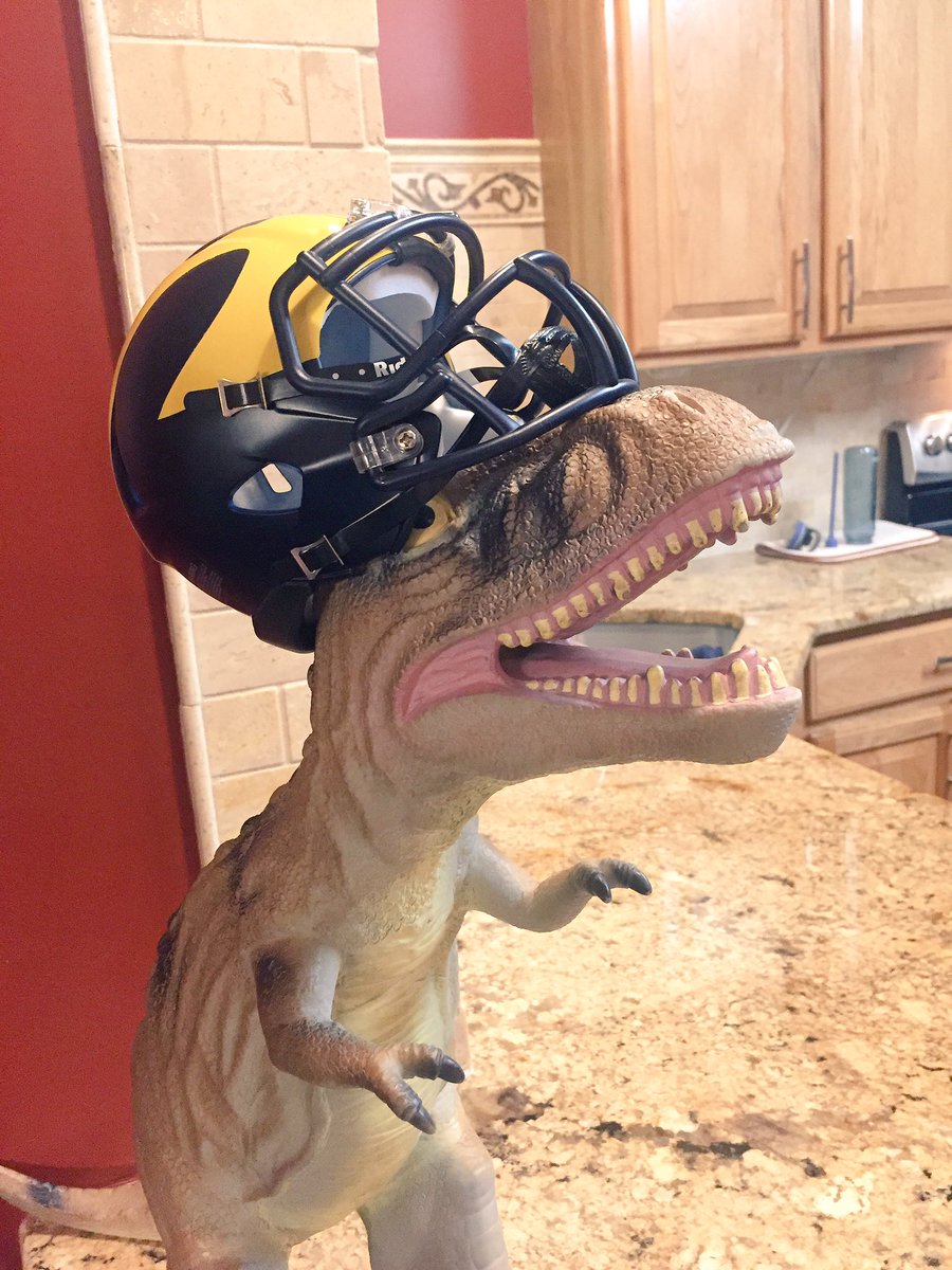 HD_Rex_2729's tweet photo. Getting ready for the big game in a few days. Coach, it's time to put me in! #OutbackDino #LittleArmsThrowFar #GoBlue https://t.co/L94e3dB7lT