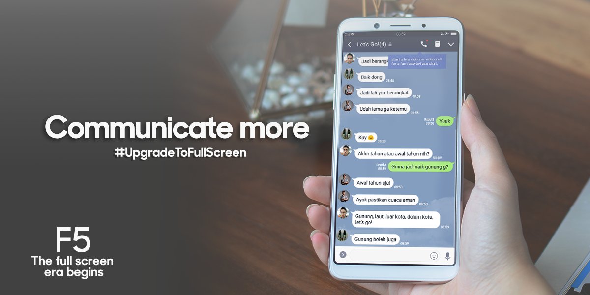 OPPOIndonesia's tweet photo. #CommunicateMore with #OPPOF5! Dengan layar Full Screen FHD+ dan rasio 18:9, chatting sama teman-teman di grup jadi lebih nyaman. Ga ribet scrolling terus buat jawab semua pertanyaan! βΊοΈ #UpgradeToFullScreen https://t.co/xZZOuZ17XP