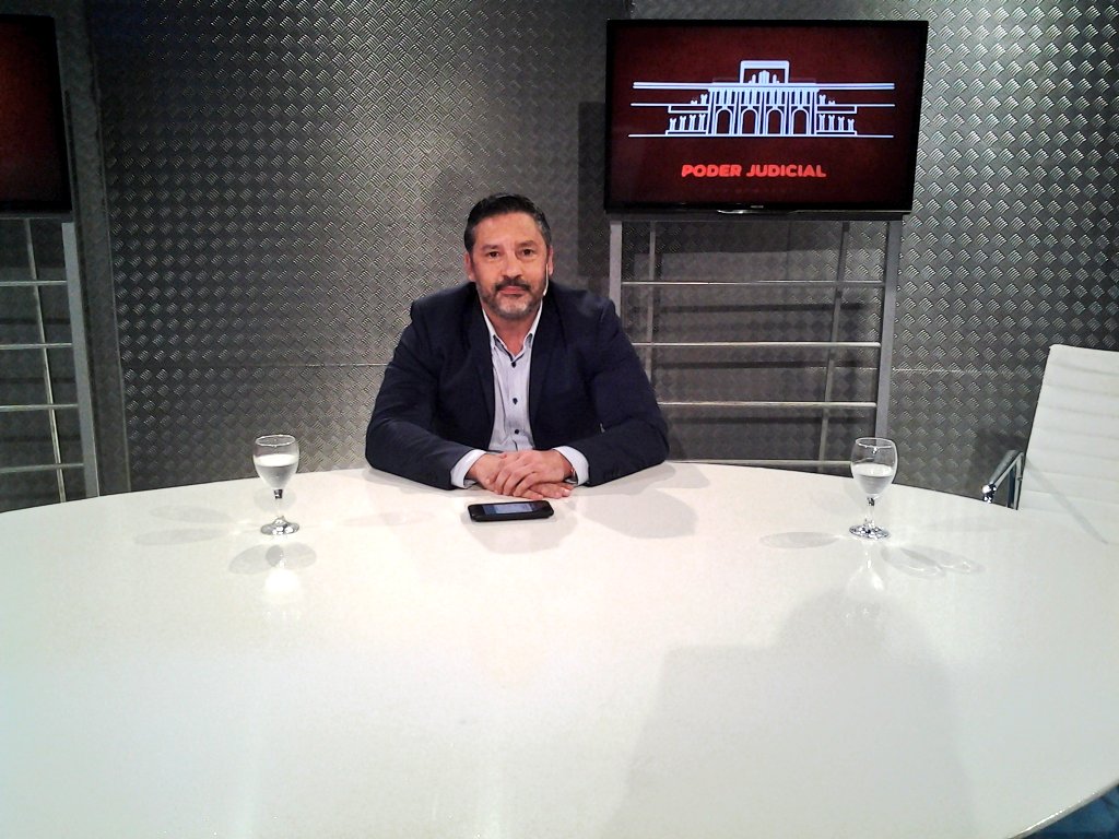 LaRoscaTN's tweet photo. En instantes @gustavomenendez en #CódigoPolítico https://t.co/P9Scr3UCdN