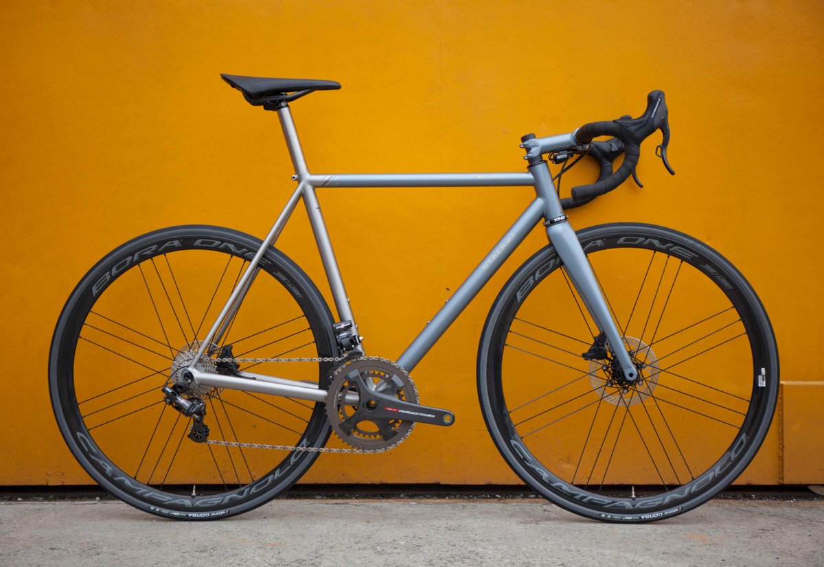 campagnolosrl's tweet photo. Beautiful Components for Beautiful Bikes: Campagnolo + Stelbel - Classic geometry, classic design, modern construction, Campagnolo perfected https://t.co/LP5ux20mL9