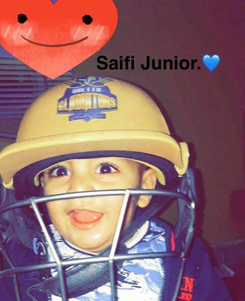 ihafsa10's tweet photo. Abdullah ๐๐
Junior Sarfaraz ๐
MashaAllah๐
#LilGladiator https://t.co/2FKeyanKbs