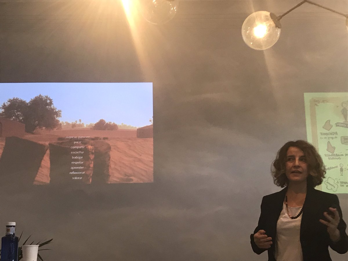 martagvalenzuel's tweet photo. Mamen Moreno de @terrachidia "Hay que alejarse para ver" @cm_madrid @Soulsightmadrid #CMContext #CMMad https://t.co/EmB2m3CDCc
