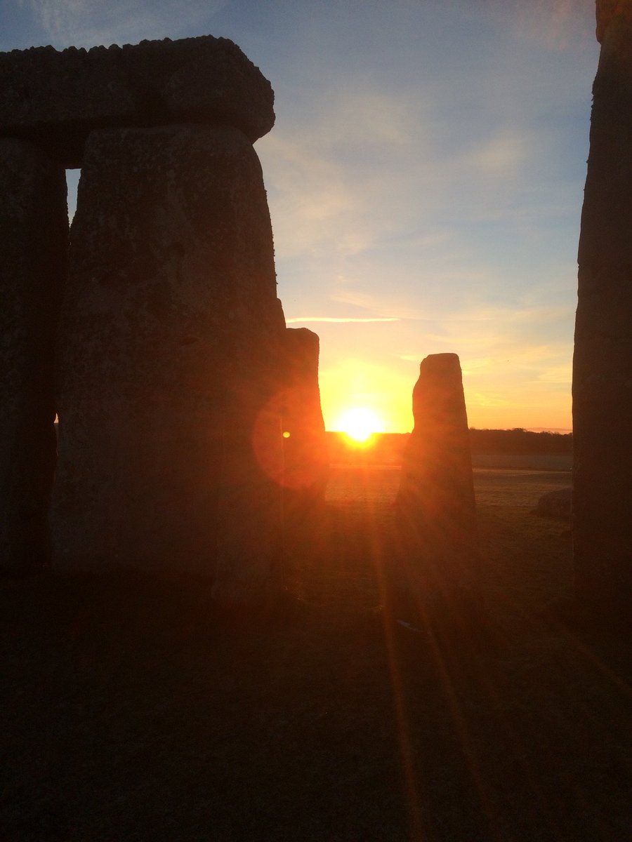 GuidingIsQueen's tweet photo. Had a great special access tour to #Stonehenge yesterday with @BBGuides #PatShelly. Weather was perfect and the sun made an appearance at exactly the right time. π€ https://t.co/md8wVlxa5m