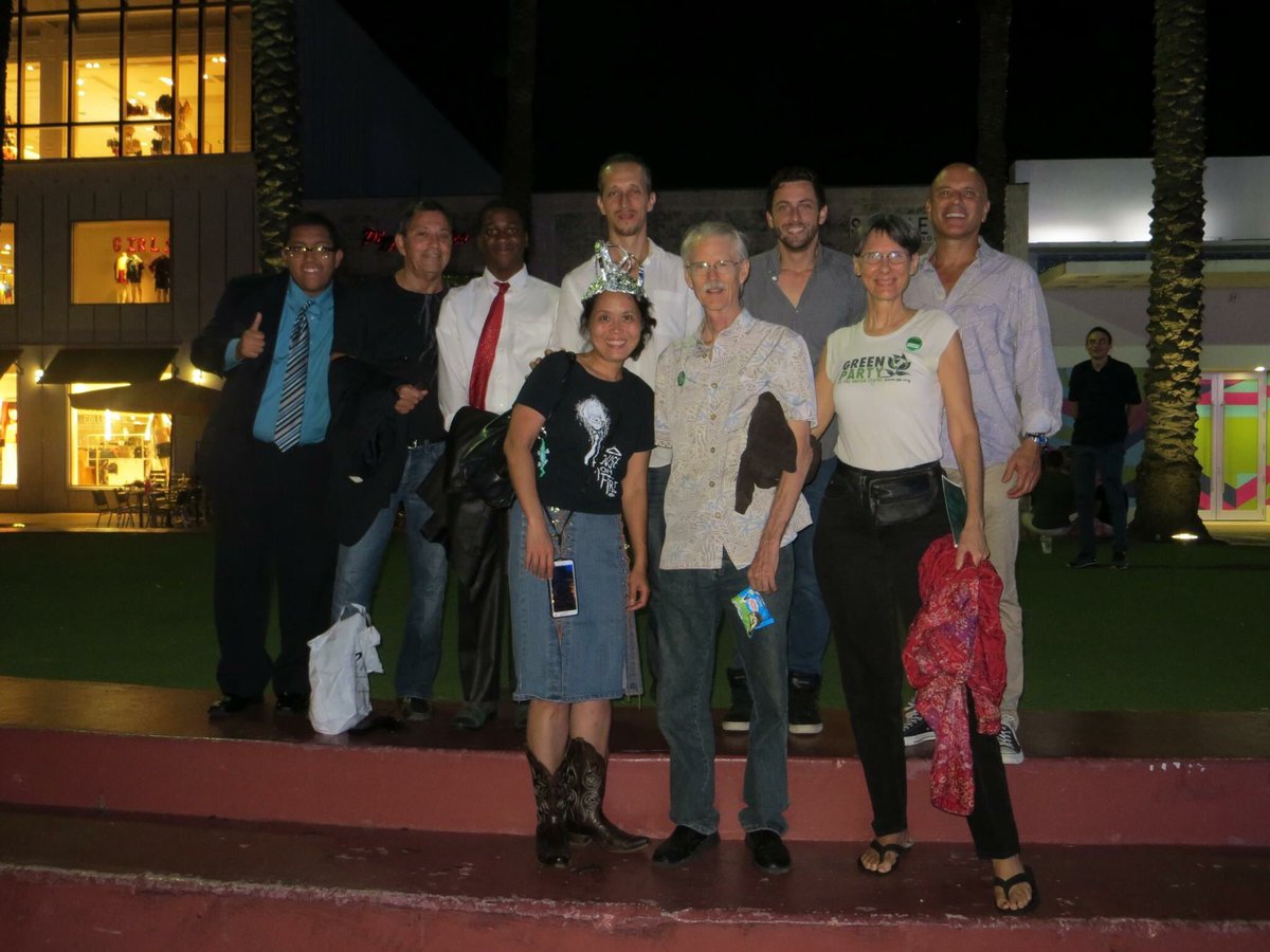 99percentall's tweet photo. @zachhaller @zachhaller That is a fact, @GeoffMiami is a Progressive Democrat, in no way working or paid by the Party. The people's progressive caucus of Miami-Dade was created by real grassroots progressives who also elected him. He has don an excellent job fighting the establishment so far https://t.co/6JFww5AdrX