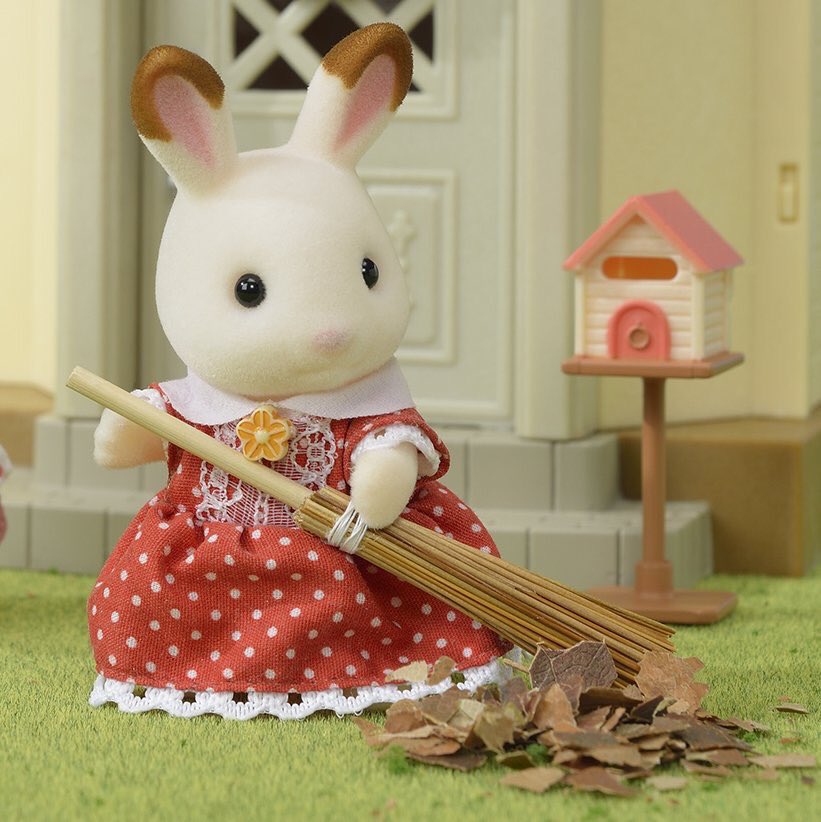 シルバニアファミリー 公式 On Twitter 2017年もあと少し みなさん 新しい年を迎えるために お掃除はしましたか 身の回りが キレイになると心もスッキリしますね Https T Co 2pepwhjuga シルバニアファミリー シルバニア 大掃除 新年 2018 お正月