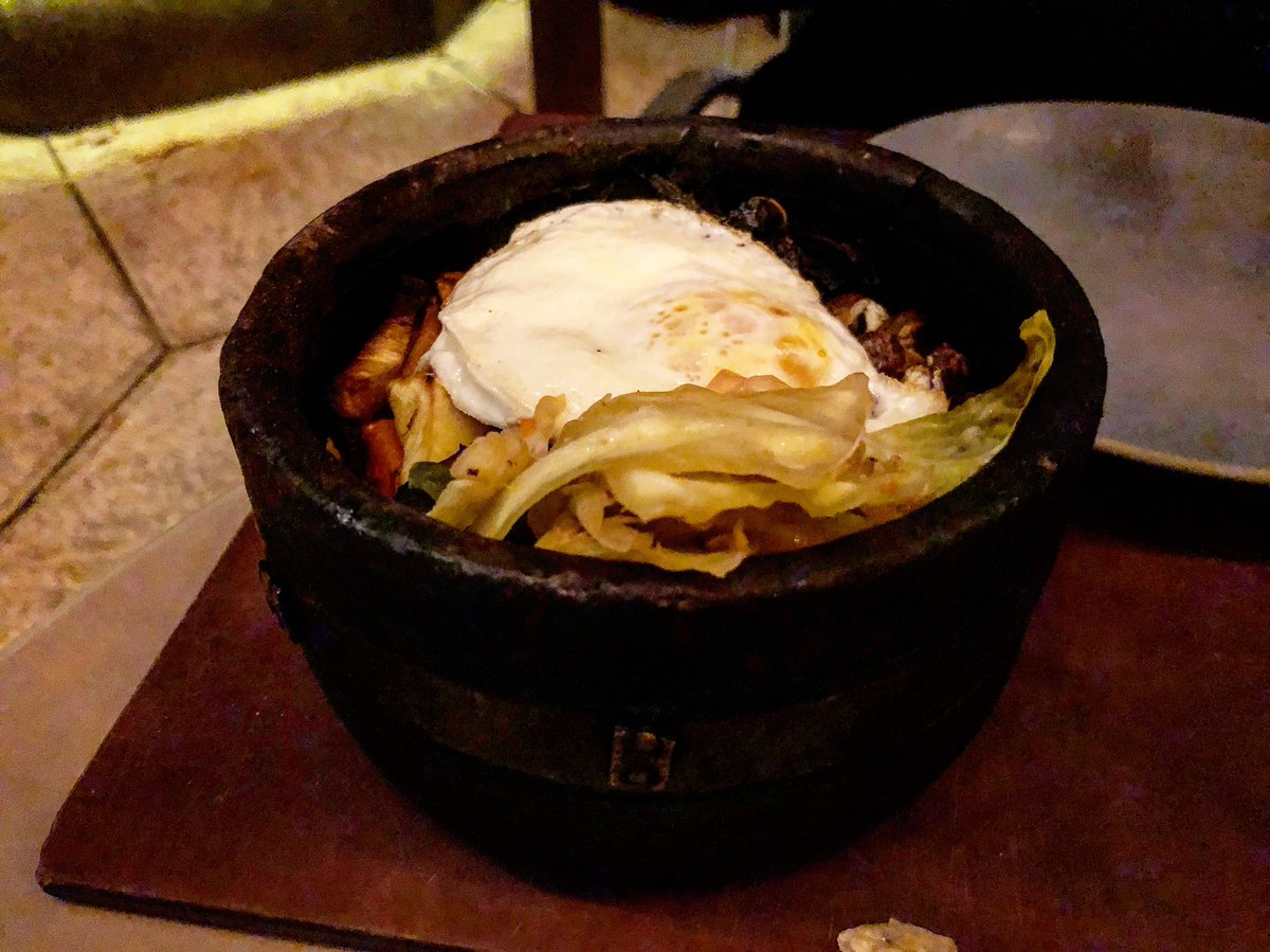 m1k3Vx's tweet photo. The Macrobowl filled with all sorts of vegan goodies (and an egg to make it non-vegan after all). #Sebastopol #dinner #organic #freerange #freetrade #nongmo #SonomaCounty #GoSoCo #SoCoLocal https://t.co/kj3IGNgZWo