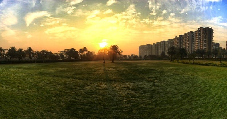 tiwari_mukesh's tweet photo. Rise n shine. If you open your eyes and see this first thing in the morning, nothing’s gonna stop you from having a great day
#GreatDay #Friday follow #Sunrise #SunriseLovers #Greenery #InstaIt #InstaFollow #newlife #newday #orange #landscape https://t.co/KhlfVwW0dt https://t.co/INulEXBw4H