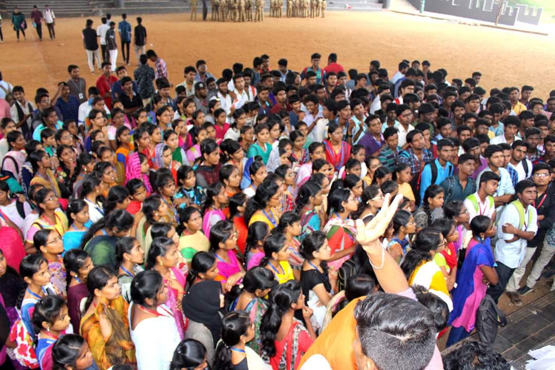 SwachhCbe's tweet photo. Swachh Survekshan Ranking 2018_

Nodal Swachh Volunteer Orientation

Nodal Swachh Volunteers nominated and orientated on the importance of swachh Bharat ,Swachh Survekshan and their roles as a nodal officers at Swachh Survekshan Ranking of Schools 2018 https://t.co/MKW9irclvM