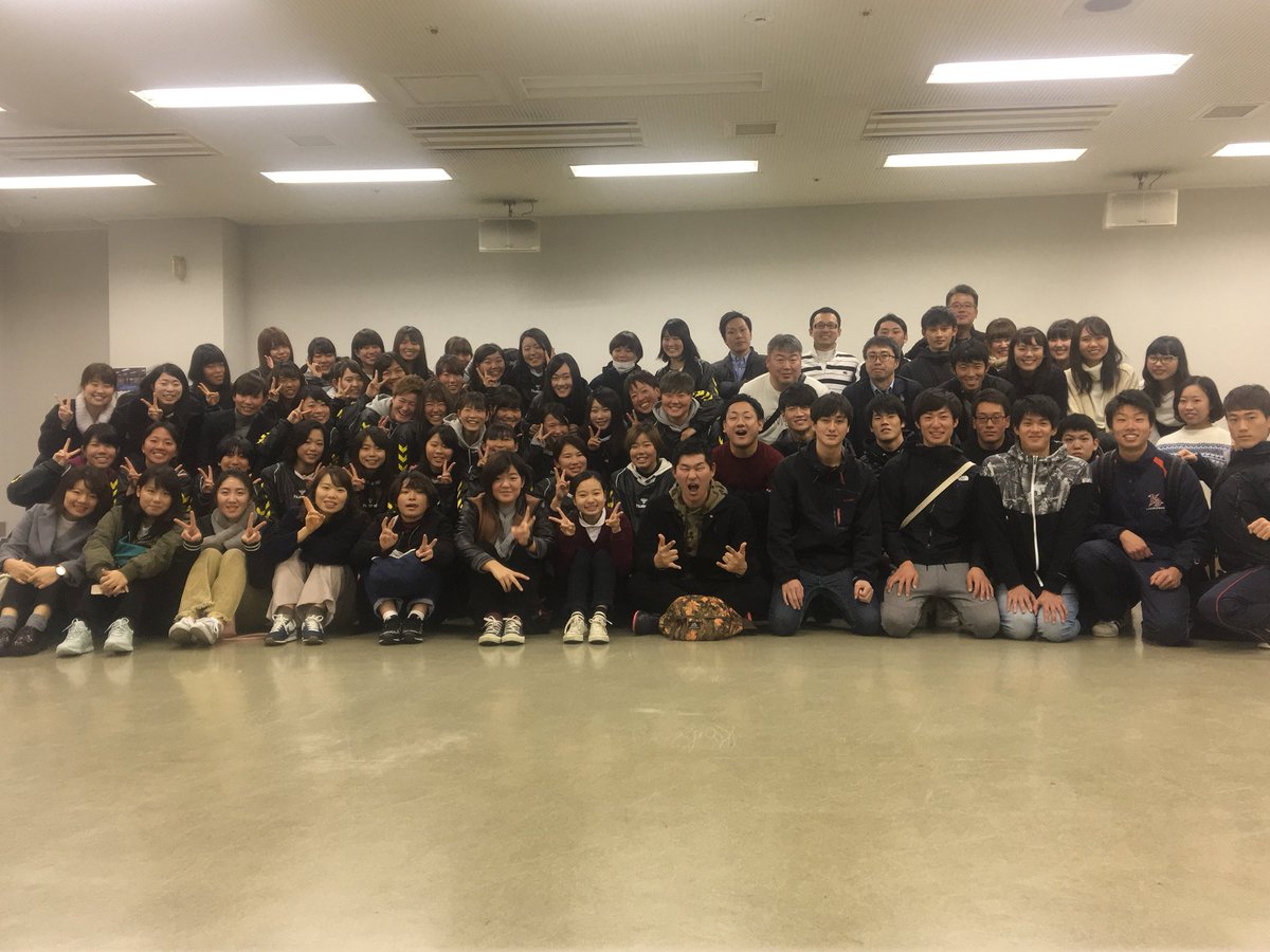 本日は、ラクロス部総会を行いました。
今年度の結果と来年度の意気込みを報告しました。この様な機会を通して
より多くのOB.OGの方々と連携し、更なる発展に繋げていきたいと思います。今後も、男女共々大経ラクロス部の応援やご指導をよろしくおねがい致します。
# 2なつみ🐣