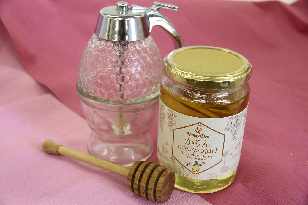 神戸布引ハーブ園 公式 Tren Twitter 展望レストハウス内のハニーデュウに販売しているイチオシの商品がこちら かりんはちみつ 漬け フルーティーなかりんの香り香るはちみつです かりんには殺菌効果が期待できますので 紅茶に混ぜて風邪予防としてお飲み