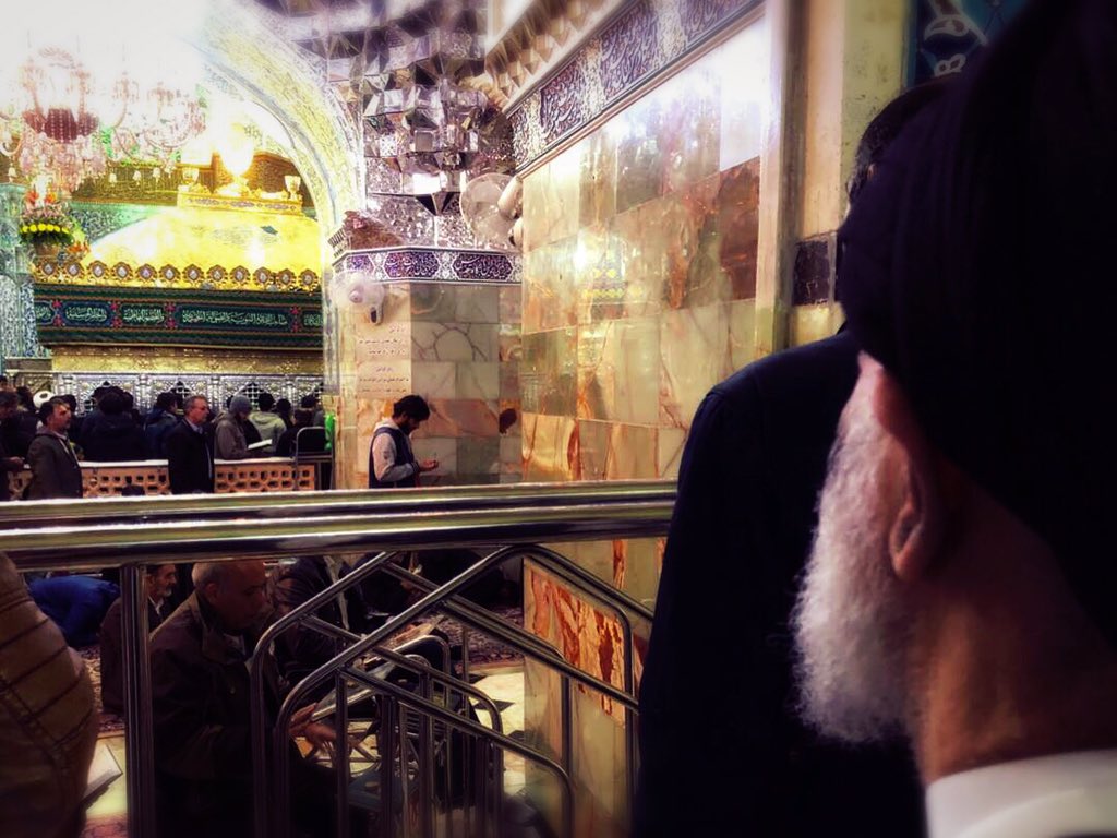عَرَّفَ اللهُ بَينَنا وَبَينَكُم في الجَنَّةِ وَحَشَرَنا في زُمرَتِكُم وَأورَدَنا حَوضَ نَبِيِّكُم وَسَقانا بِكَأسِ جَدِّكُم مِن يَدِ عَلِيِّ بنِ أبي طالِبٍ صَلَواتُ اللهِ عَلَيكُم
#يافاطمة_المعصومة
#كريمة_أهل_البيت