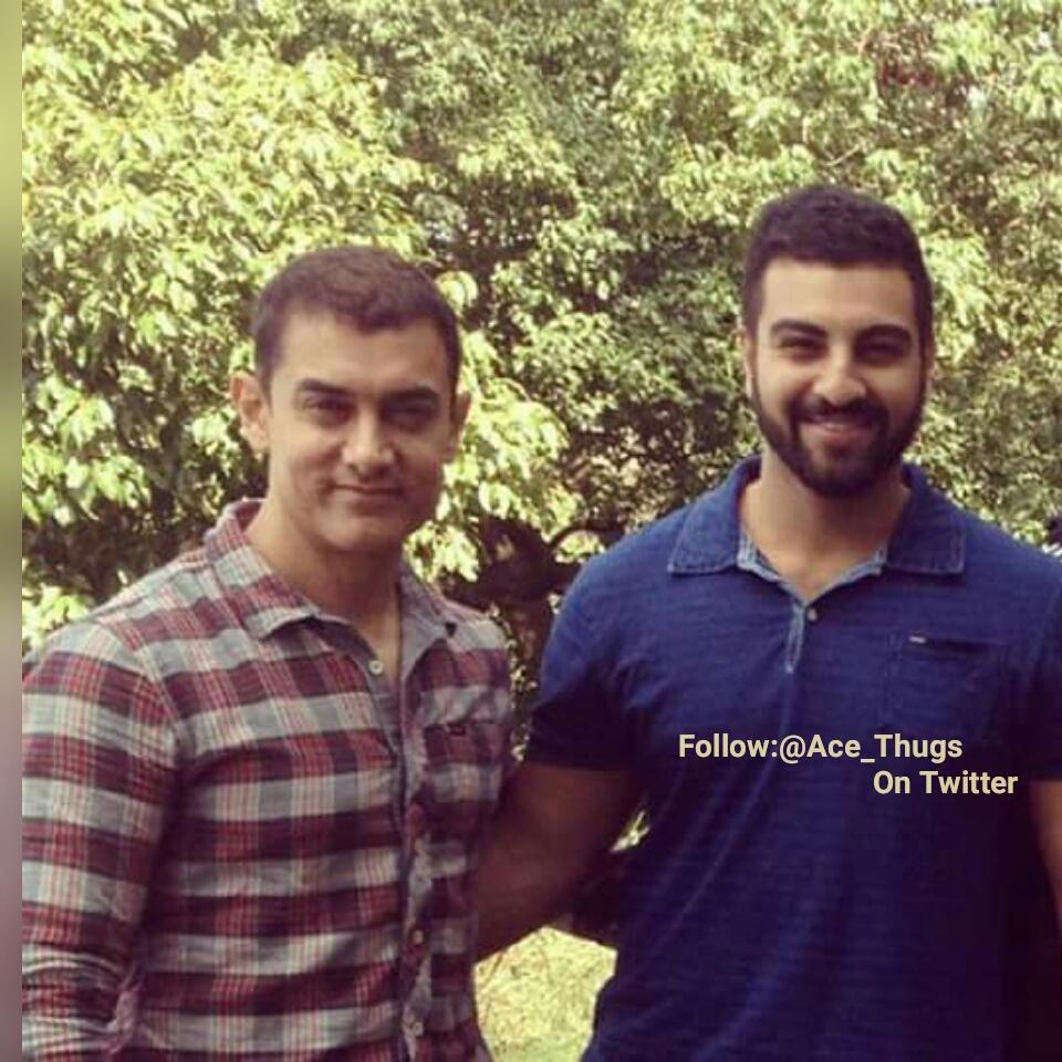 CaptainAamir_'s tweet photo. (1/2)🚩Presenting Some #Throwback_pic. Of @aamir_khan 💥That you have 🚫never seen before🔥🔥🔥 https://t.co/HuP9qUqXRp