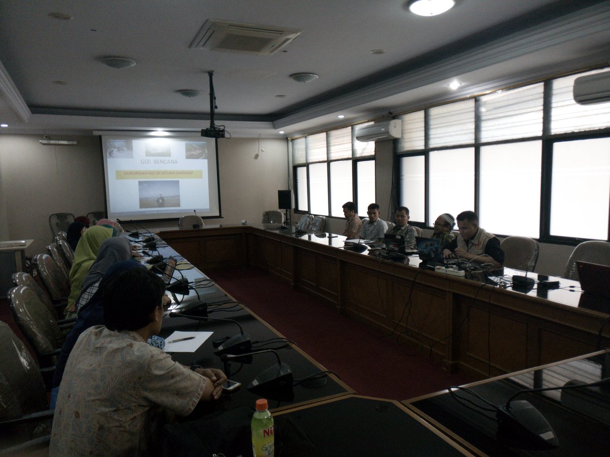 MDMC_DKI's tweet photo. .@MDMC_DKI menyelenggarakan FGD "Renaksi Gizi di Situasi Darurat" dalam rangka kesiapsiagaan bencana di DKI.

cc
@MDMCIndonesia
@BPBDJakarta
@BNPB_Indonesia
@infoppkk https://t.co/eHhmWX5ltK