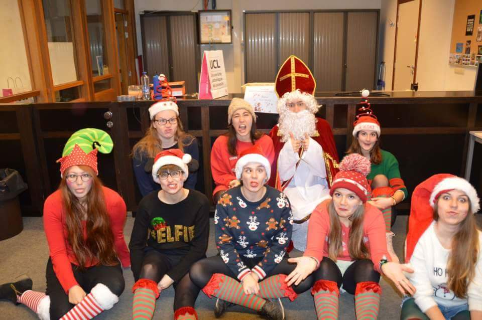 Il y a bientôt un mois, le #BDEPSP organisait sa #SaintNicolas. Celui-ci bien évidemment accompagné de ses #lutins! 😍 #fieredemonBDE