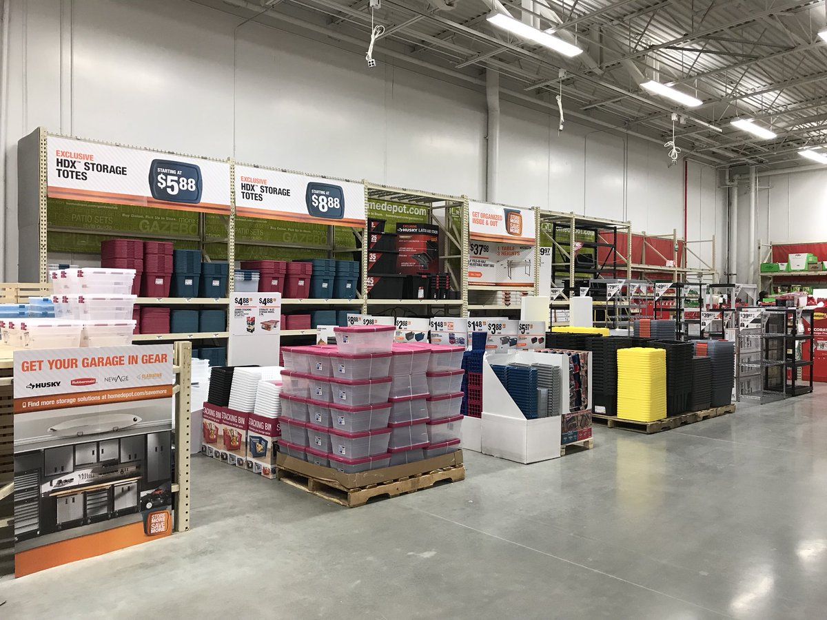 skratser14's tweet photo. Winter storage is done... great job MET @ClaudiaElizal13  @NittaG616  @jmendez1714  #HD6941 https://t.co/as4j4Zchd7