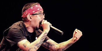 Ini 5 Lagu Perpisahan yang 'Menye - menye' Pilihan Vokalis Seringai dlvr.it/Q84f98