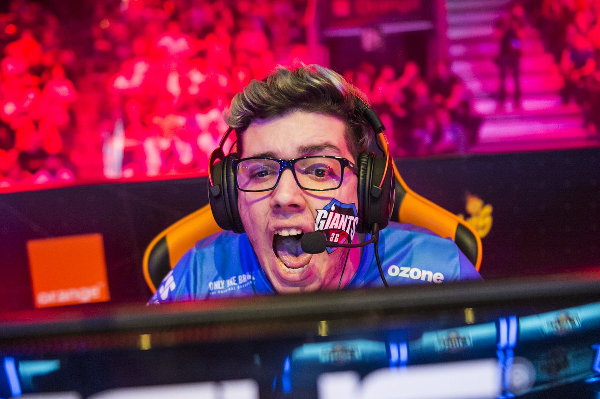 LVPes's tweet photo. ¿Qué #SuperligaOrange te ha gustado más?

🔃#SuperligaOrangeCR
❤#SuperligaOrangeLoL
🗨#SuperligaOrangeCSGO https://t.co/RCMEwoJ9Qj