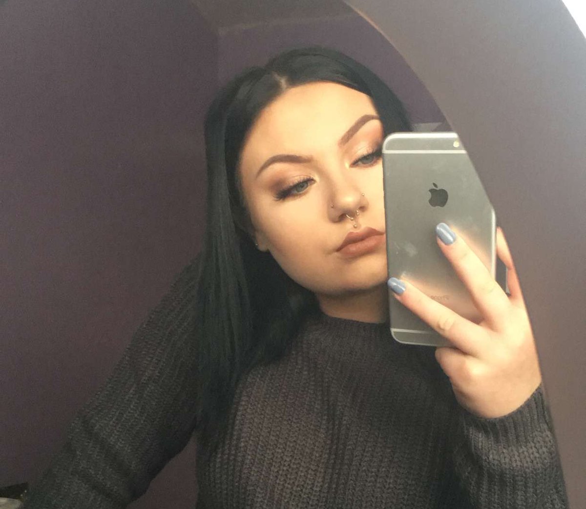 chloe49599250's tweet photo. #follow4follow #follow #XboxOneS #xbox #dolllashes #makeup #lol #suicideboys #ruby #skrym #pouya #lilxan https://t.co/fGQAHCrKu6
